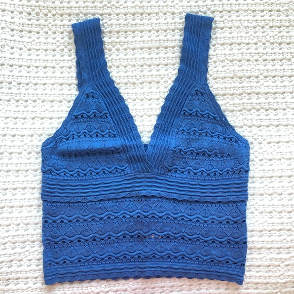 Alice + Olivia Tops - 🆕 Alice + Olivia Blue V-neck Pointelle Tank